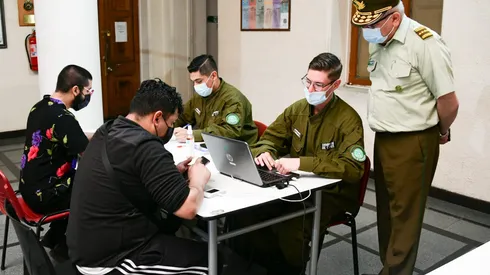 ¿Qué tramite debo hacer en carabineros si no puedo ir a votar?