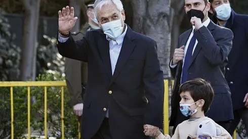 Sebastián Piñera votó en Las Condes.
