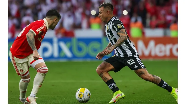 Tras casi un mes fuera, Vargas vuelve a ser opción en Atlético Mineiro