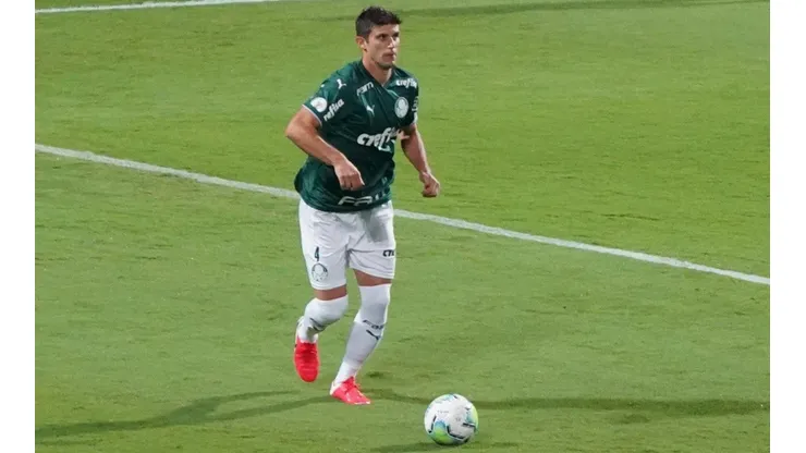 El defensa nacional vuelve a ser opción titular para el Palmeiras.