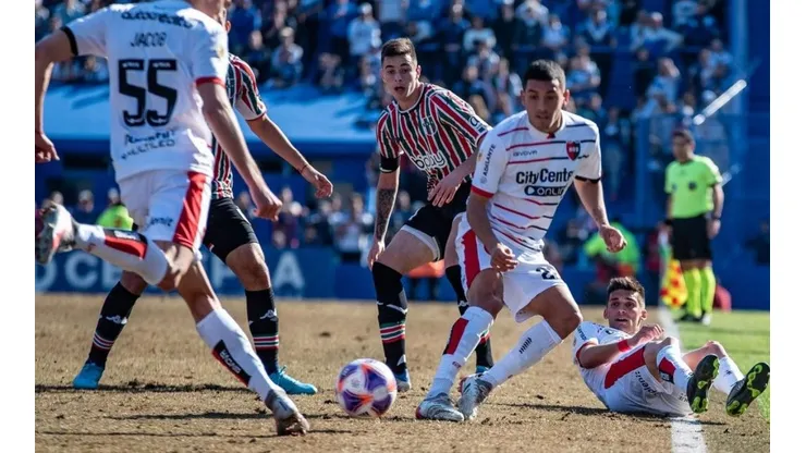 Vélez sumó su decimotercer partido sin ganar