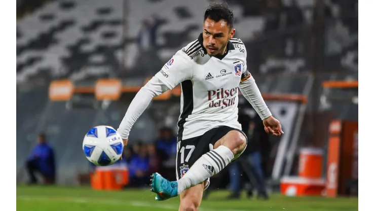Gabriel Suazo se queda sin rencores y concentrado en Colo Colo tras caerse negociaciones con Fenerbahce.