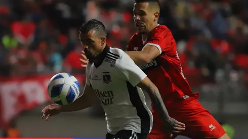 Alves jugó ante Colo Colo su último partido con la camiseta de La Calera.