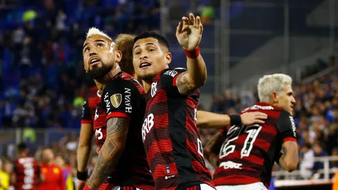 Arturo Vidal vive una gran semana con Flamengo y se sumó Erick Pulgar.