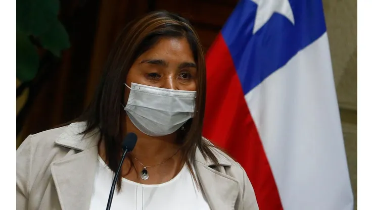 La senador Fabiola Campillai en el Congreso.