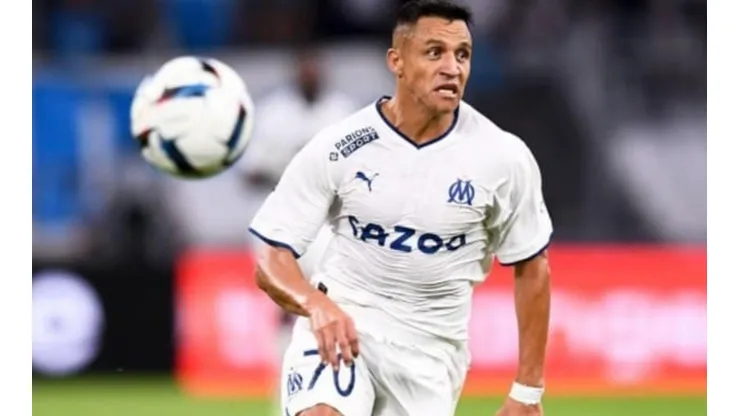 Alexis Sánchez fue figura, pero no pudo celebrar en las redes