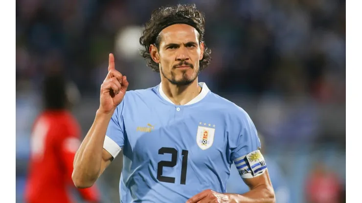 Cavani llamó a pedir ayuda y confiar en los profesionales de la salud