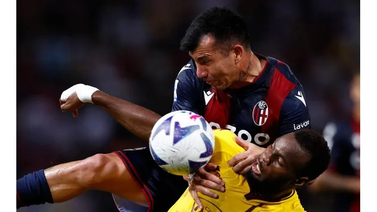 Gary Medel fue titular pero Bologna no pudo mantener el cero en su arco.
