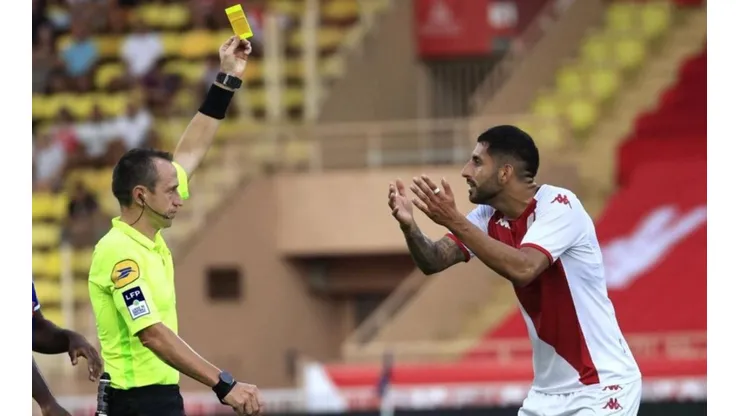 Maripán se fue expulsado al 44'