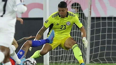 Brayan Cortés vuelve a defender el arco de Chile