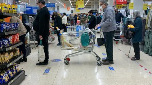 Conoce los días que no estarán abiertos los supermercados en Fiestas Patrias