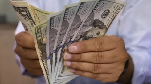 ¿A cuánto está el dólar hoy y cómo saber su valor en vivo?