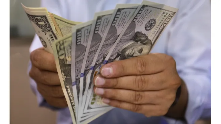 ¿A cuánto está el dólar hoy y cómo saber su valor en vivo?