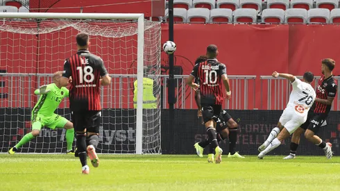 El momento del remate espectacular de Alexis Sánchez para celebrar su primer golazo en el Olympique de Marsella.