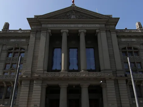 Jueza demanda al Poder Judicial