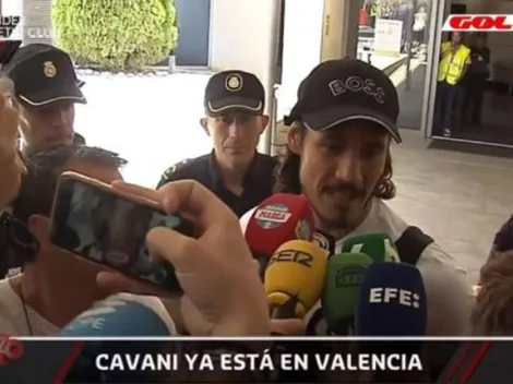 Cavani aterriza en Valencia: "Yo quería jugar en España"