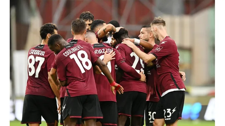 Salernitana celebra el primer triunfo de la temporada