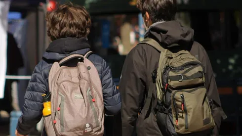 ¿Cuándo se conocen los beneficiarios del Bono Logro Escolar y quiénes lo reciben?