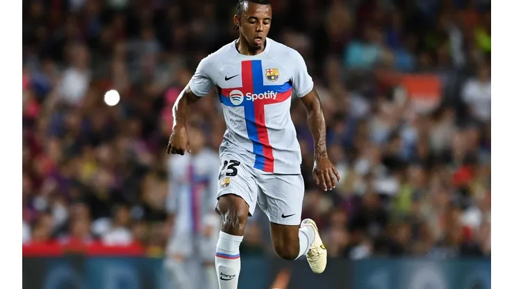 Jules Koundé estuvo presente en el amistoso benéfico contra Manchester City.