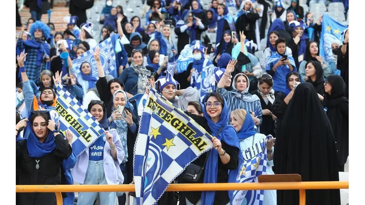 Mujeres este jueves en un partido de la liga iraní