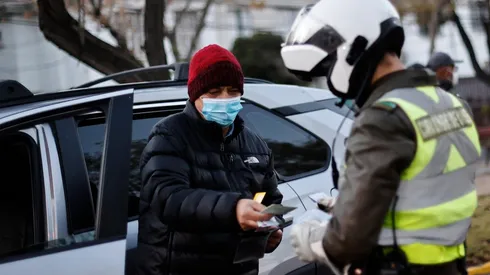 ¿Qué automoviles no podrán circular en Santiago este viernes 26 de agosto?