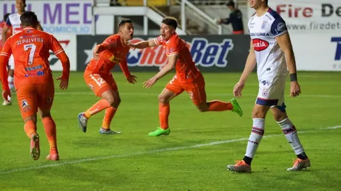 Jorge Espejo le dio la victoria a Cobreloa sobre Melipilla y puso al cuadro nortino a seis puntos del líder de Primera B, Magallanes