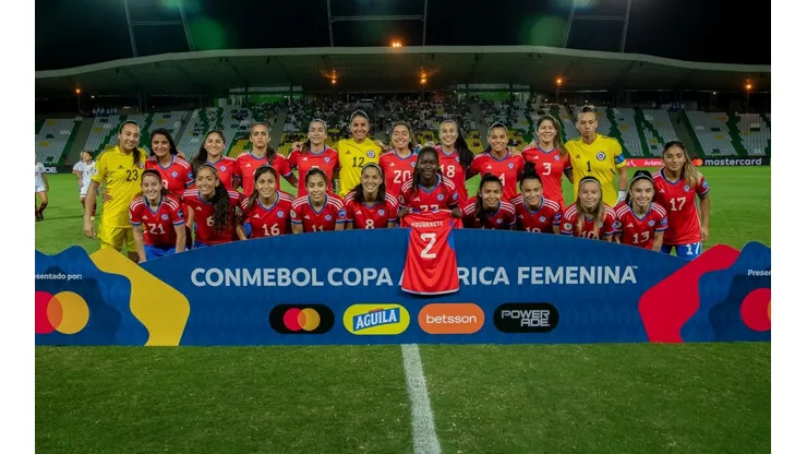 La Roja fem y su nómina 100% local para microciclo de una semana
