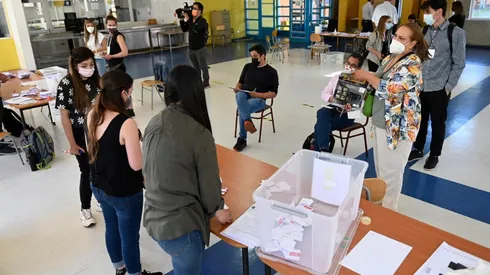 ¿Cómo puedo ser Apoderado de Mesa durante el Plebiscito y cuáles son los requisitos?