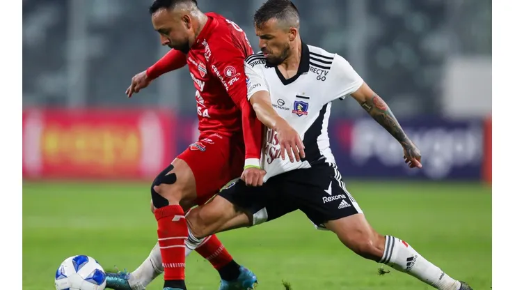 Gabriel Costa es uno de los jugadores más criticados por los hinchas de Colo Colo.