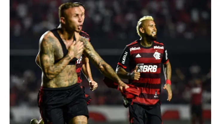 Flamengo y Vidal sacan ventaja en las semifinales de la Copa de Brasil.
