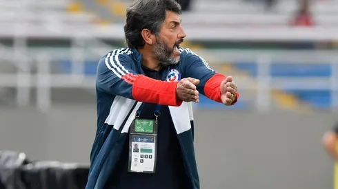 Milad vuelve a poner en duda la continuidad de Letelier en la Roja fem