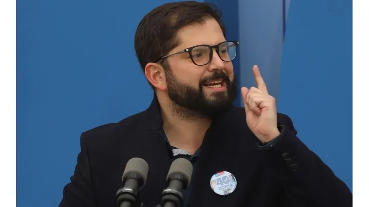Boric presenta proyecto de jornada laboral de 40 horas