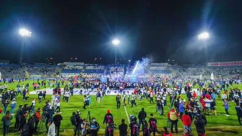 Los desórdenes de los hinchas empañaron la despedida del estadio San Carlos de Apoquindo antes de su remodelación