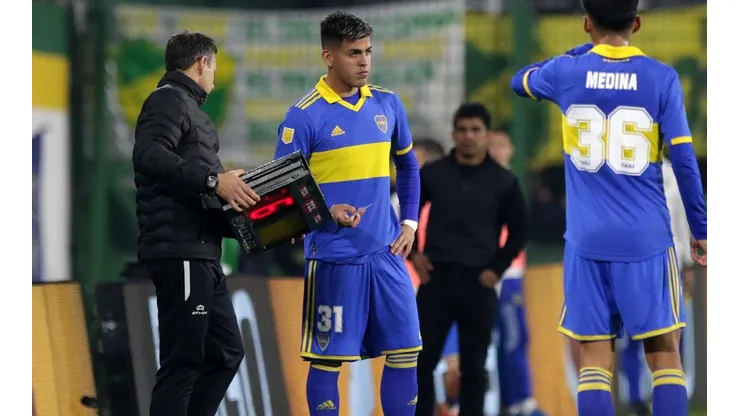 Cortés tuvo un redebut en el primer equipo de Boca y horas después lideró una goleada en la reserva
