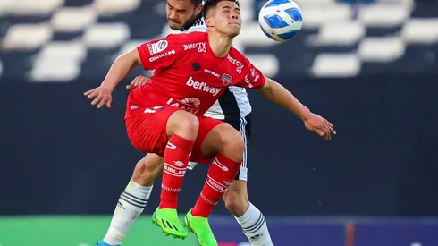 Alexander Aravena es uno de los grandes proyectos del fútbol chileno y delfín de 433, la empresa de represetación que domina a Ñublense