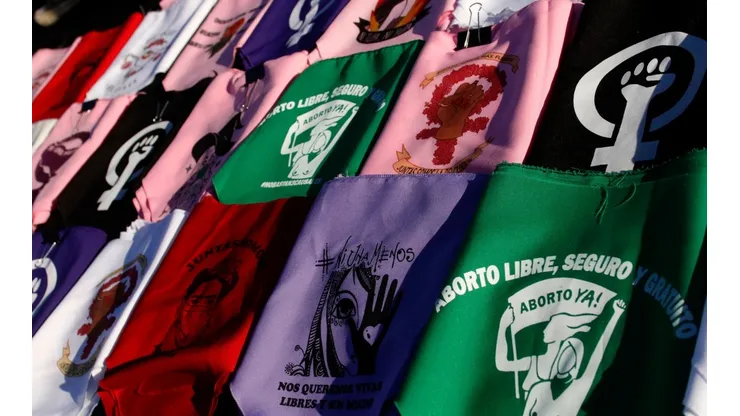 "La paridad no es una estupidez": dos excandidatas presidenciales y otras mujeres políticas critican dichos de Cantuarias sobre paridad