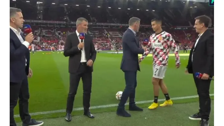 Cristiano Ronaldo rechaza a Carragher en plena transmisión
