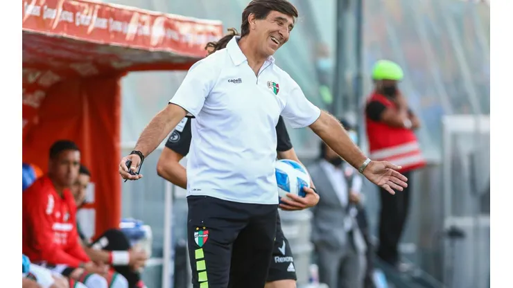 Gustavo Costas llegó este año a Palestino. Terminará la temporada y será seleccionador de Bolivia.