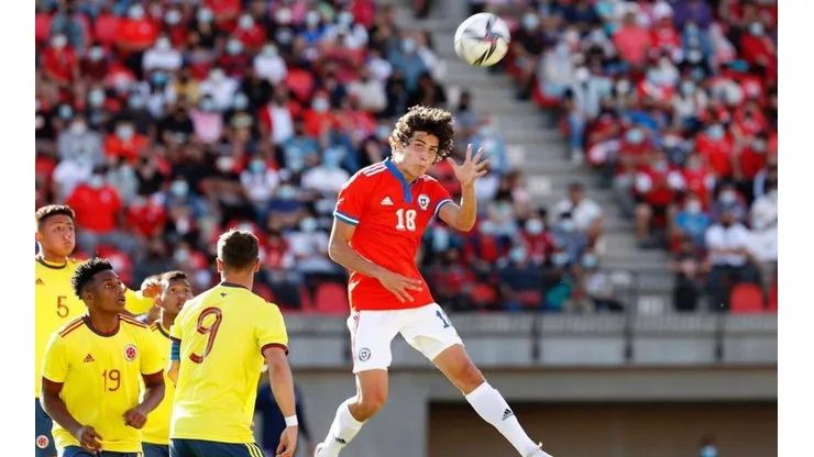 Leao Butrón alcanzó a compartir con el chileno Sebastien Pineau en Alianza Lima, pero reconoce que lo que vio de él no le llamó tanto la atención.
