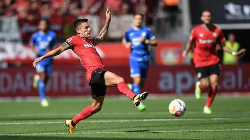Charles Aránguiz sumó otra derrota con el Bayer Leverkusen en la Bundesliga de Alemania.