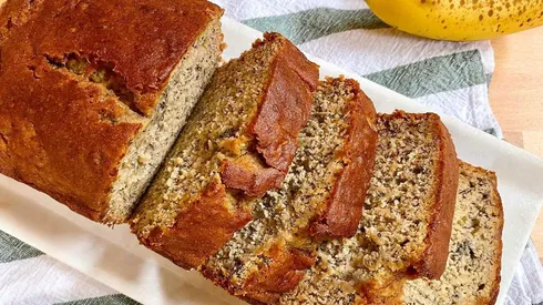 ¿Cómo preparar queque con plátano?