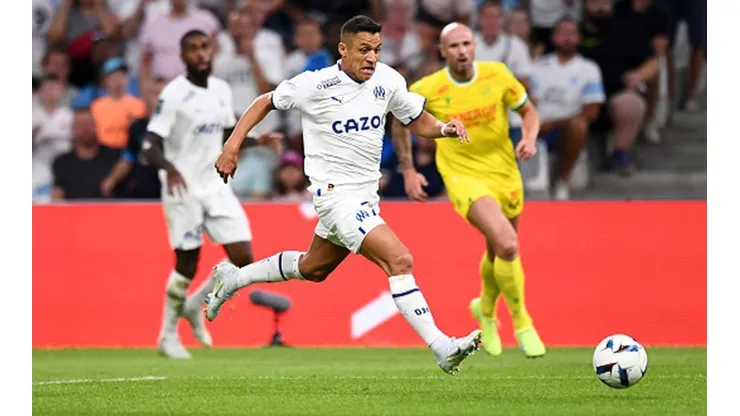 Alexis Sánchez se estrenó a lo grande en la casa del OM