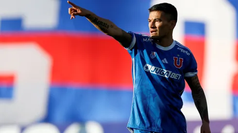 Charles Aránguiz podría tener de vuelta su mítica camiseta '20' en Universidad de Chile.