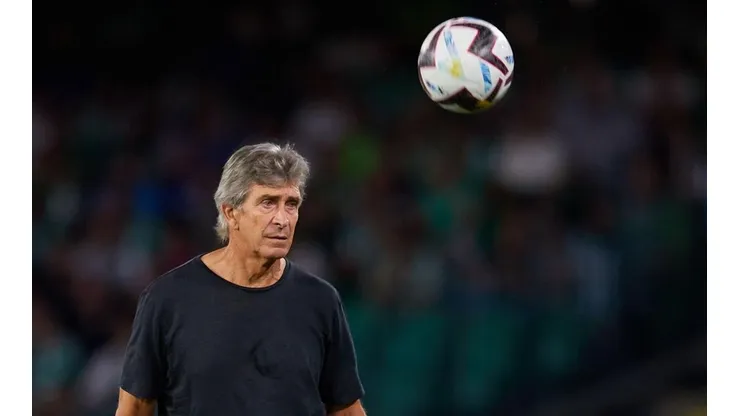 Manuel Pellegrini tiene un dolor de cabeza menos.