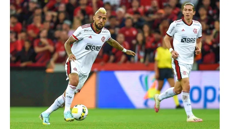 Vidal tiene maravillados a sus compañeros del Flamengo