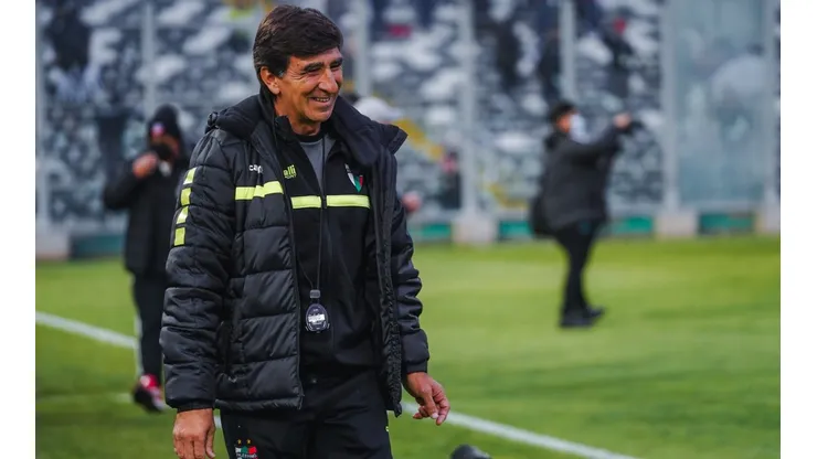 Gustavo Costas viajará este viernes a La Paz para ser presentado.