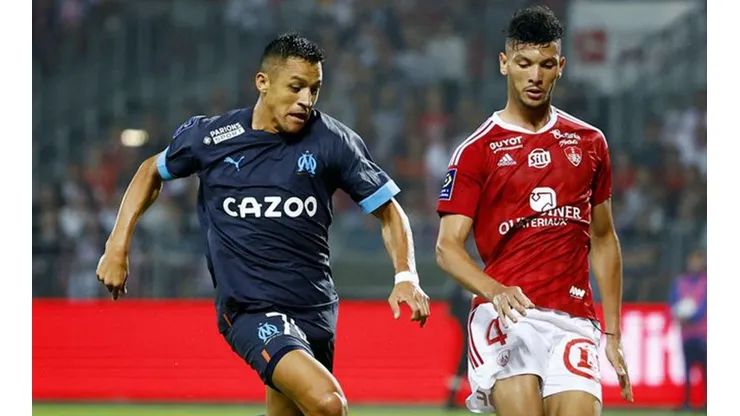 Alexis Sánchez en su debut frente al Brest