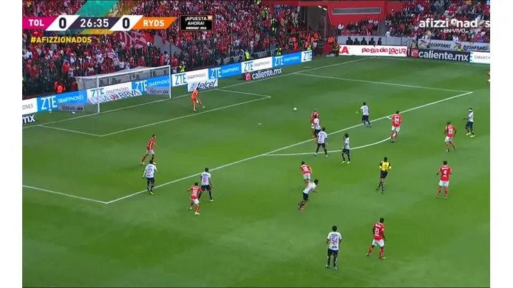 Así fue la llamativa asistencia de Meneses con Toluca.