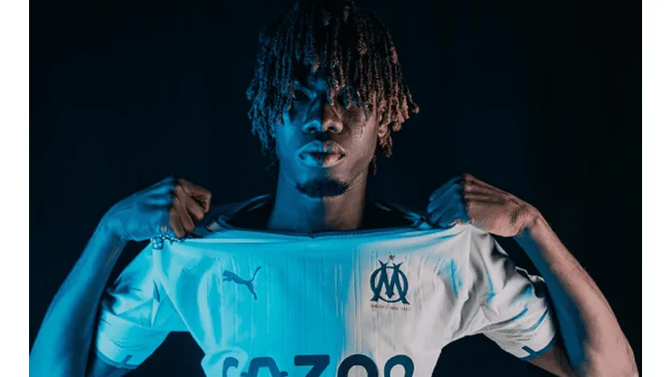 Issa Kaboré, el nuevo compañero de Alexis Sánchez en el Olympique de Marsella.