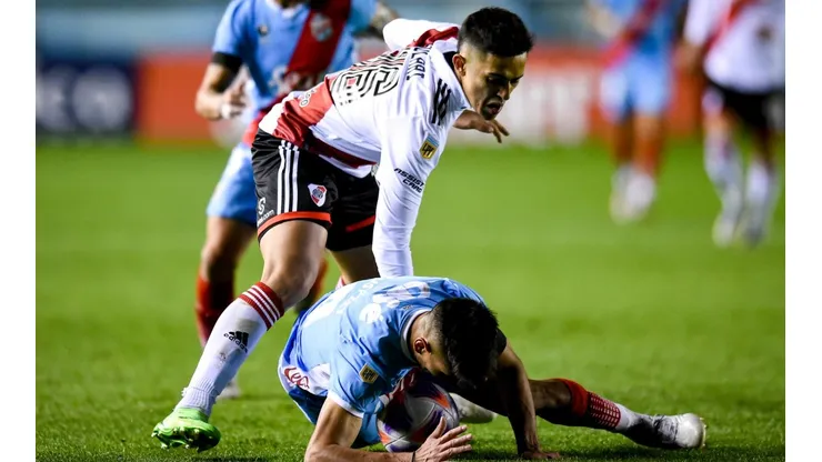 Solari recibió elogios, pero tímidas calificaciones tras el empate de River ante Arsenal.
